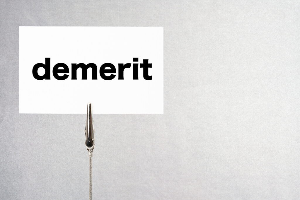 企業がSNSを運用する2つのデメリット