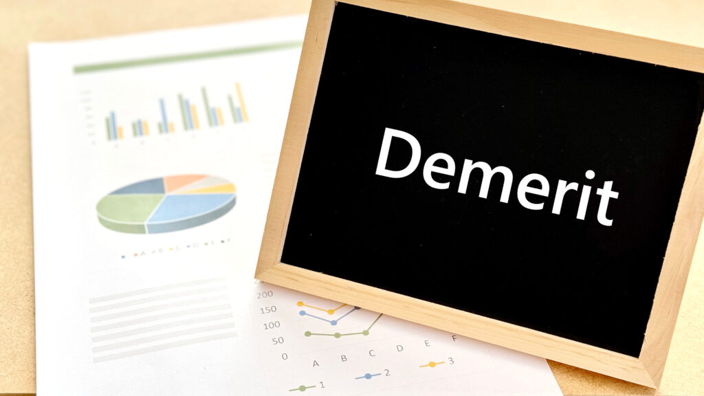 企業SNSのデメリットとリスク(炎上・法務・運用)