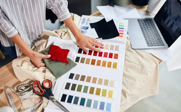 広告用クリエイティブの制作風景